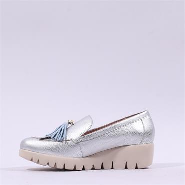 Wonders Fly Tassle Slip On Wedge - Silver